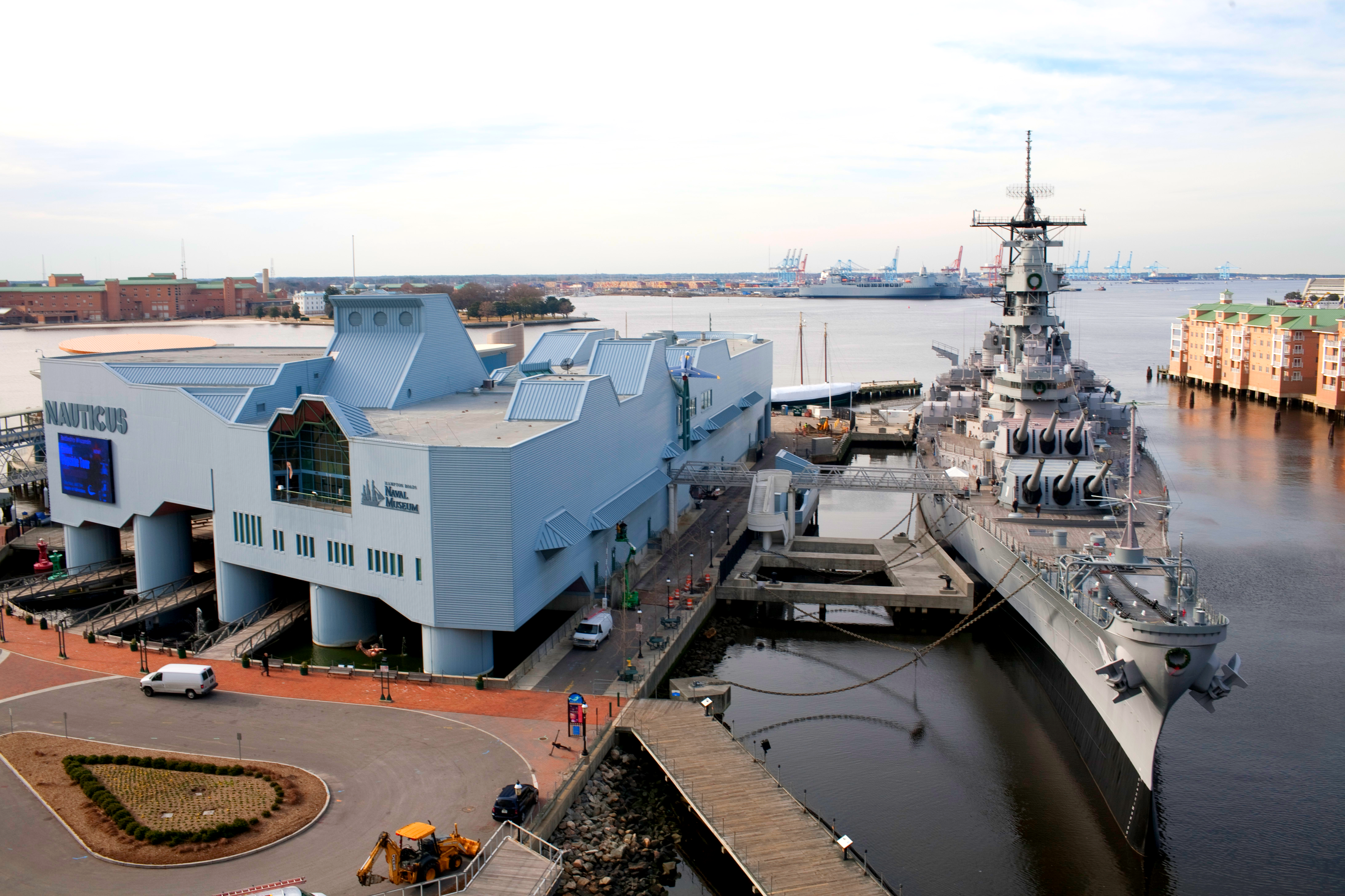 Nauticus Discovery Center & The Battleship Wisconsin